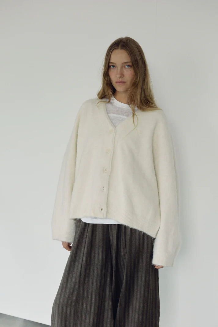 The V-Neck Cardi - Milk