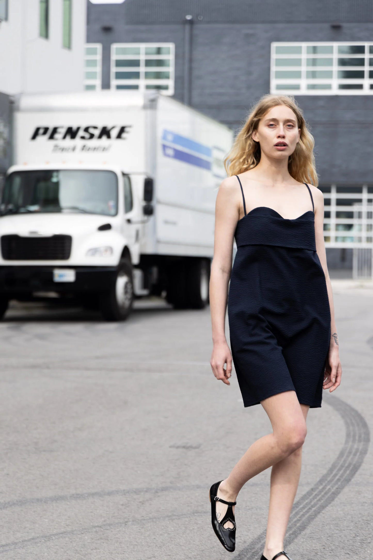 Verona Dress Short - Navy Seersucker
