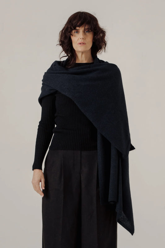 Baby Alpaca Travel Wrap in Dark Navy