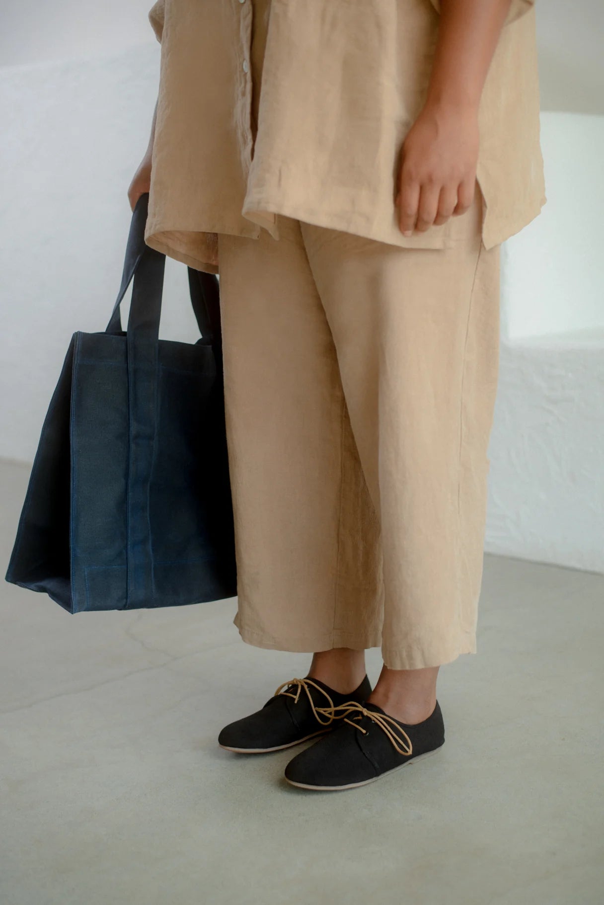 Waxed Canvas Tote - Navy
