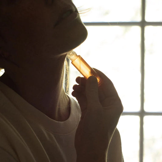 natural amber glass roll on perfume made in Canada