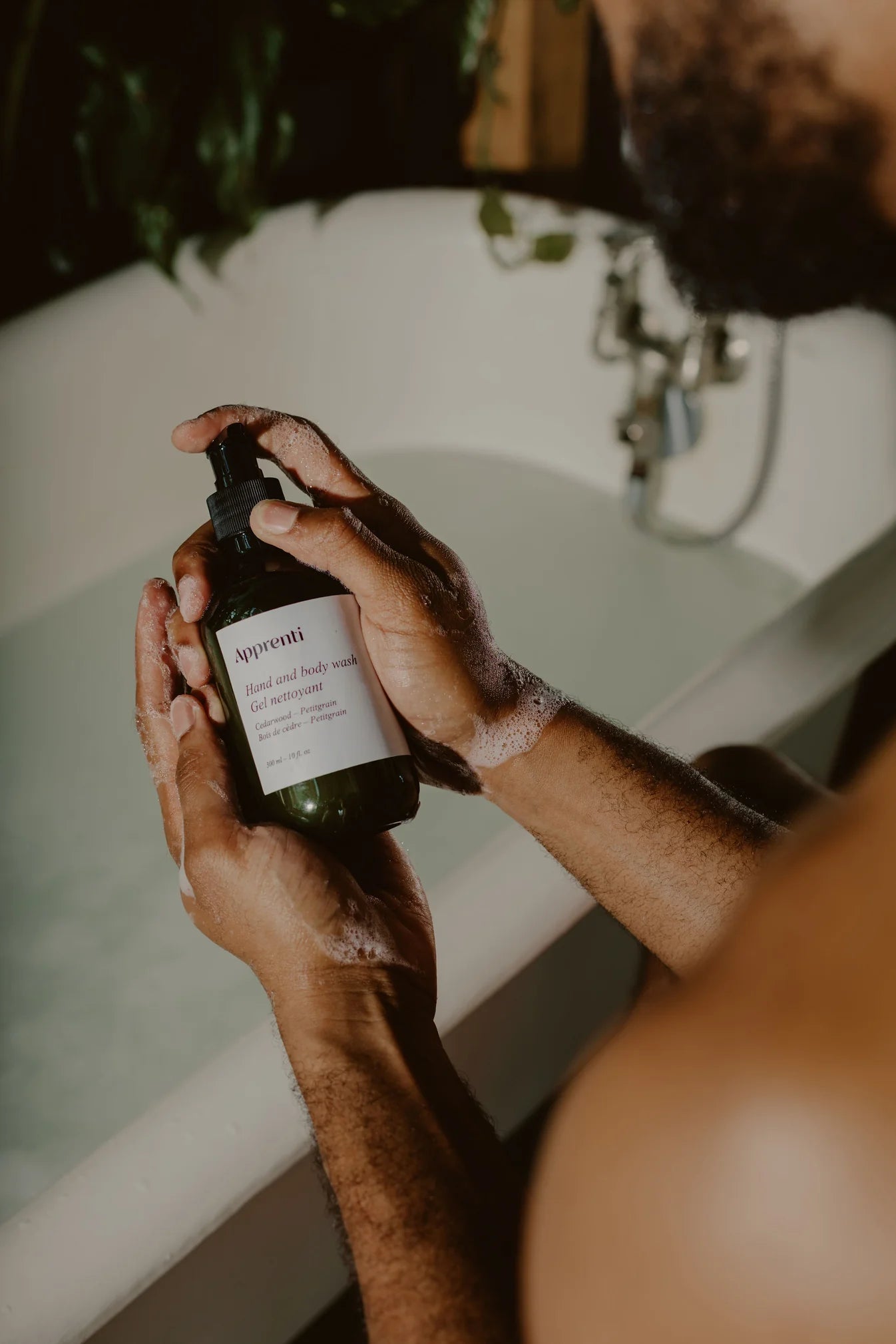 Cedarleaf and Cardamom Hand and Body Wash