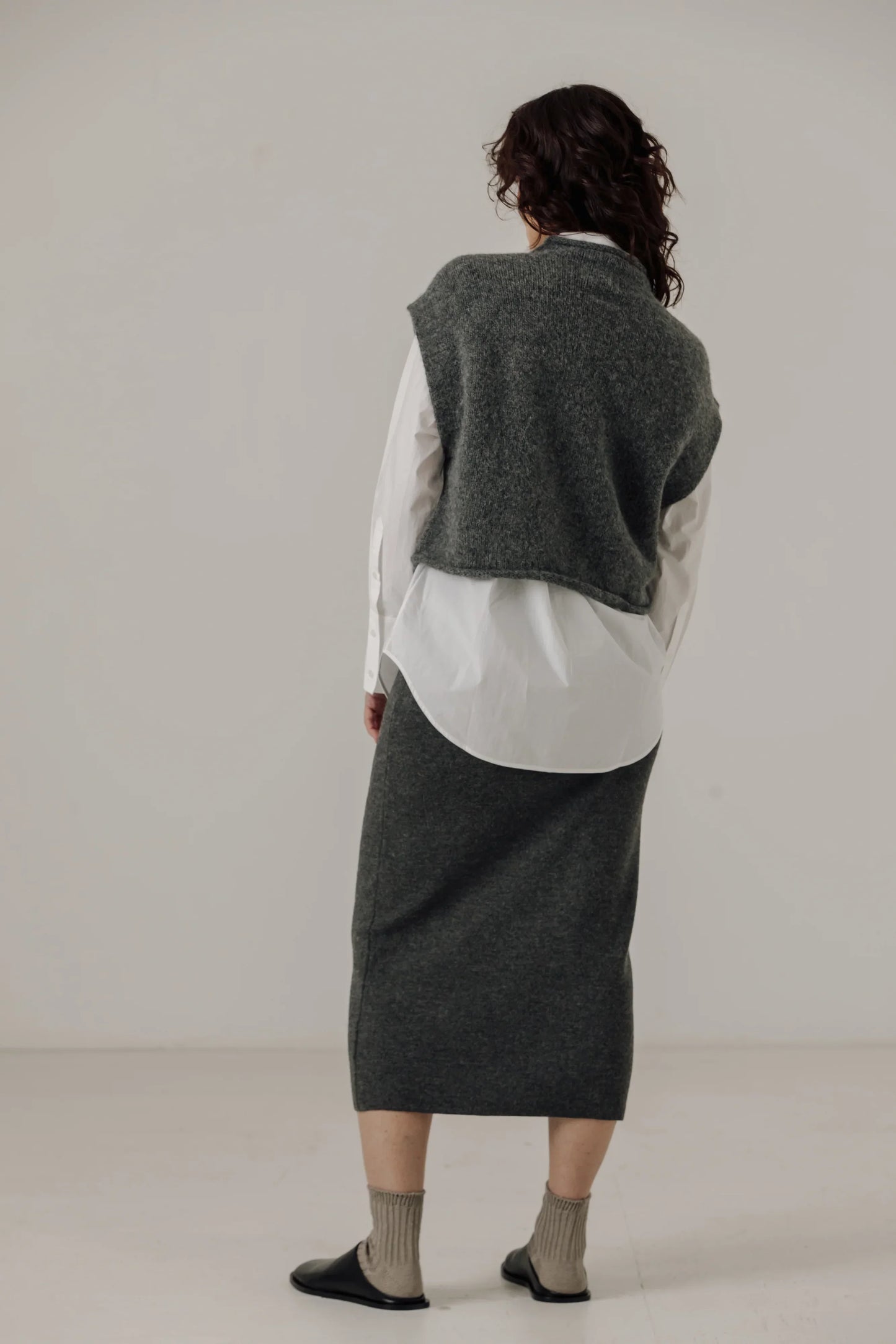 Alpaca Iris Vest in Stone