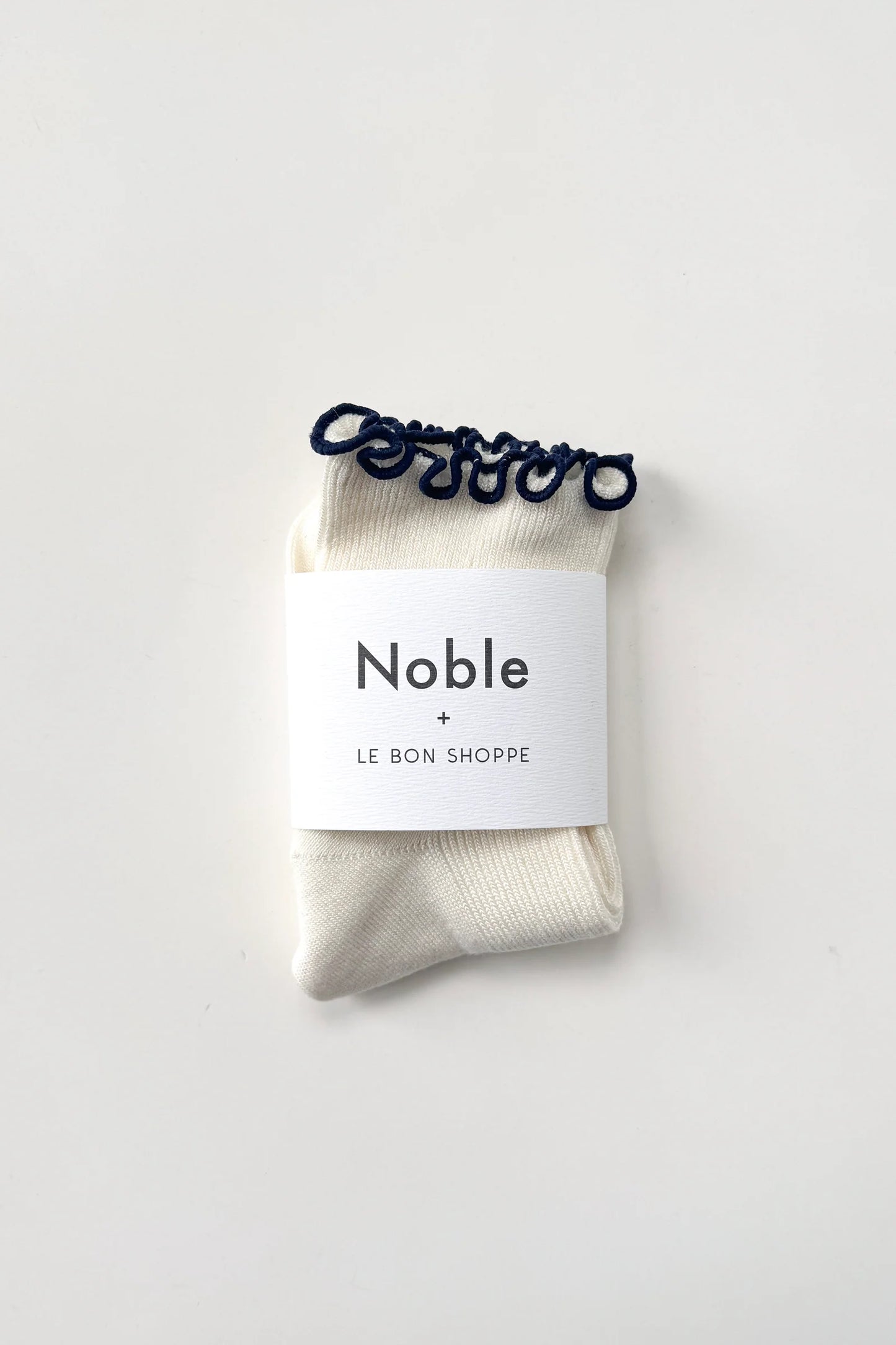 The Petite Ruffled Modal Socks - Soft White/ Navy