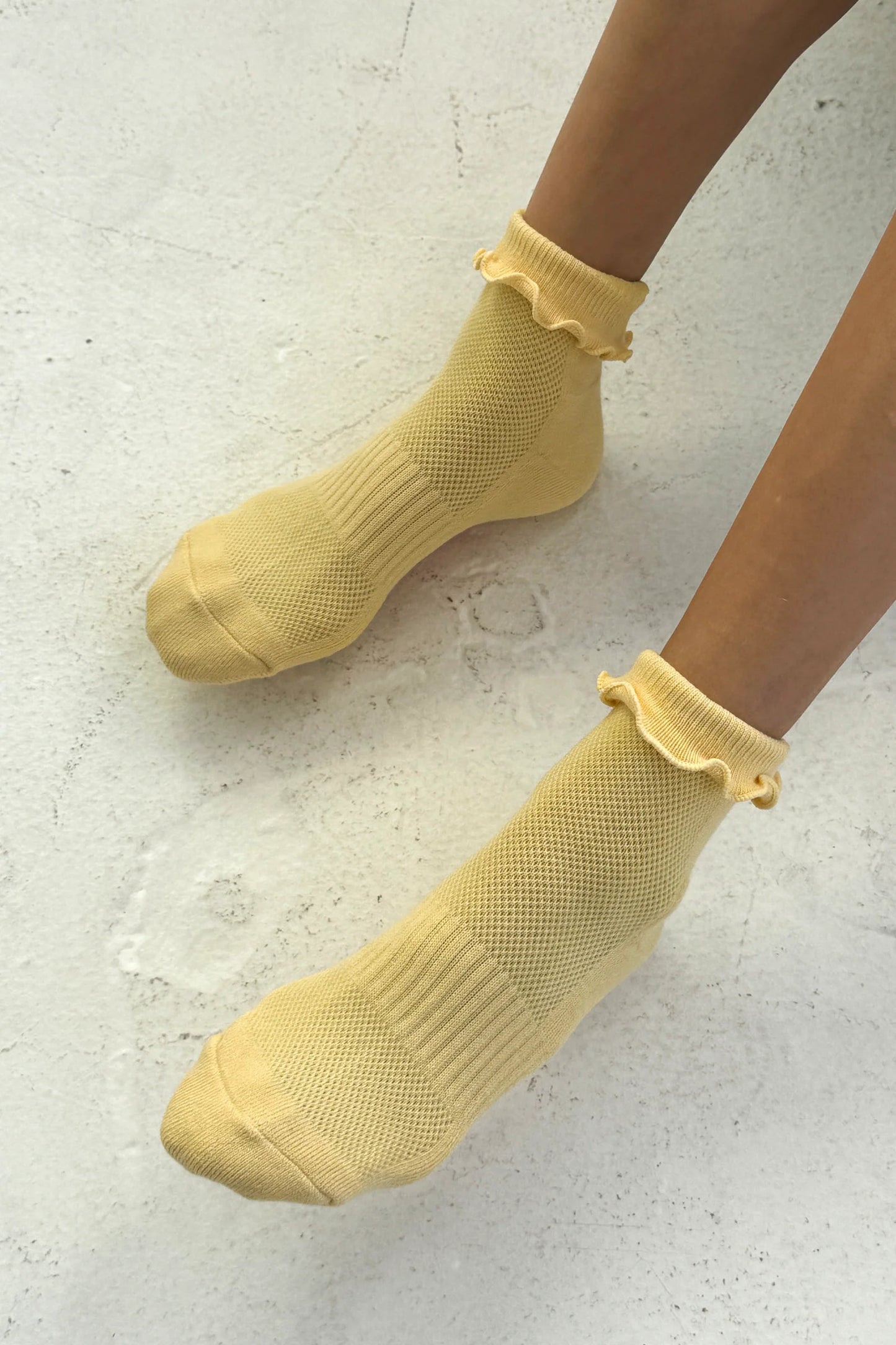 Ruffled Hugger Crew Socks - Banana Cream + Red