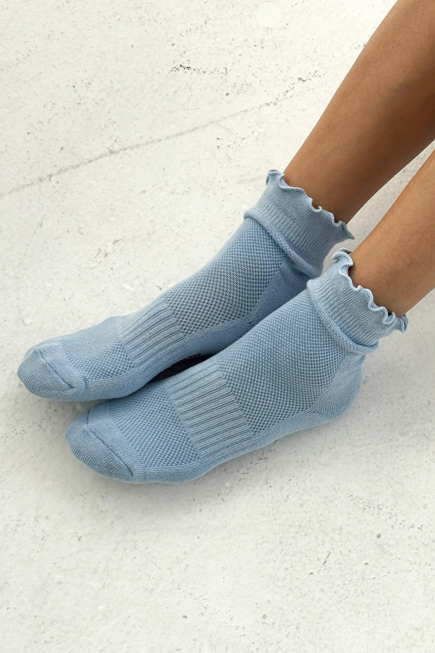 Ruffled Hugger Crew Socks - Periwinkle + Red
