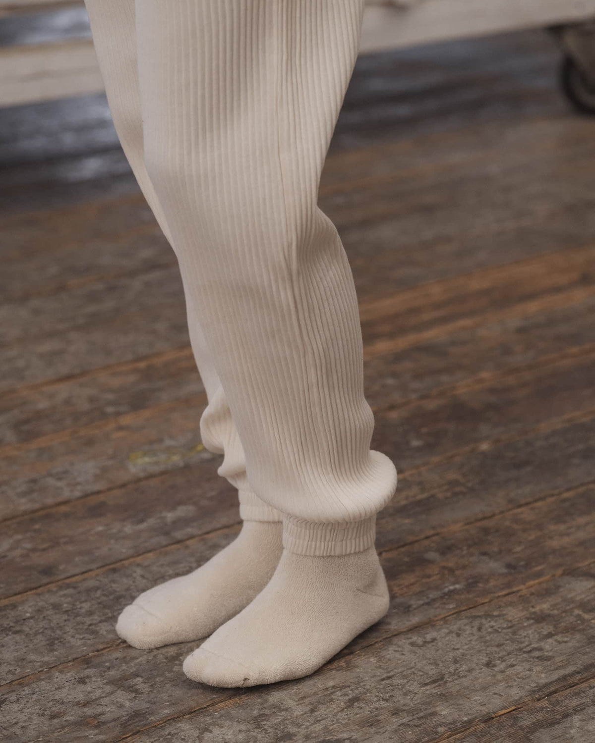 Buckle Overankle Socks - Off White
