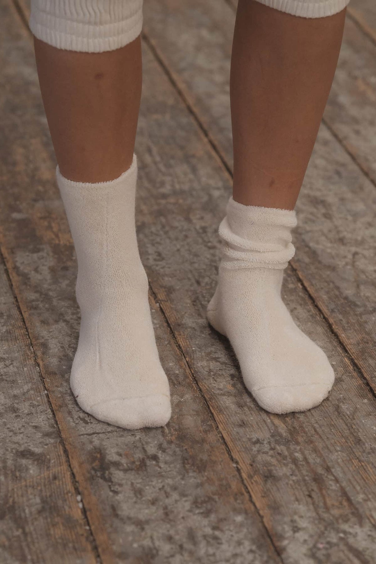 Buckle Overankle Socks - Off White