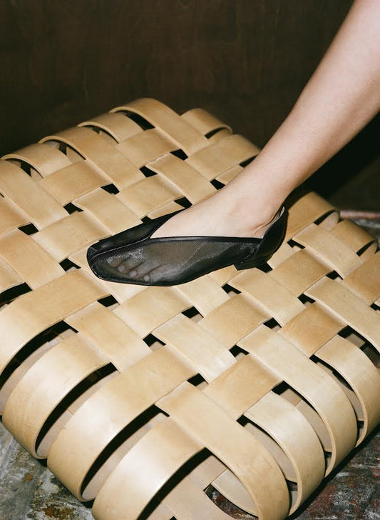 Porto flat in black leather and mesh by LoQ — handcrafted sustainable women's footwear at Ånde slow fashion store