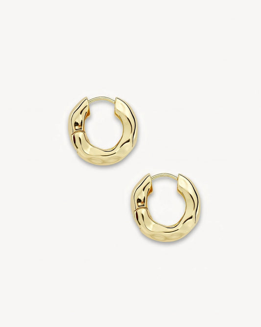 Petite Wavy Hoops in Gold