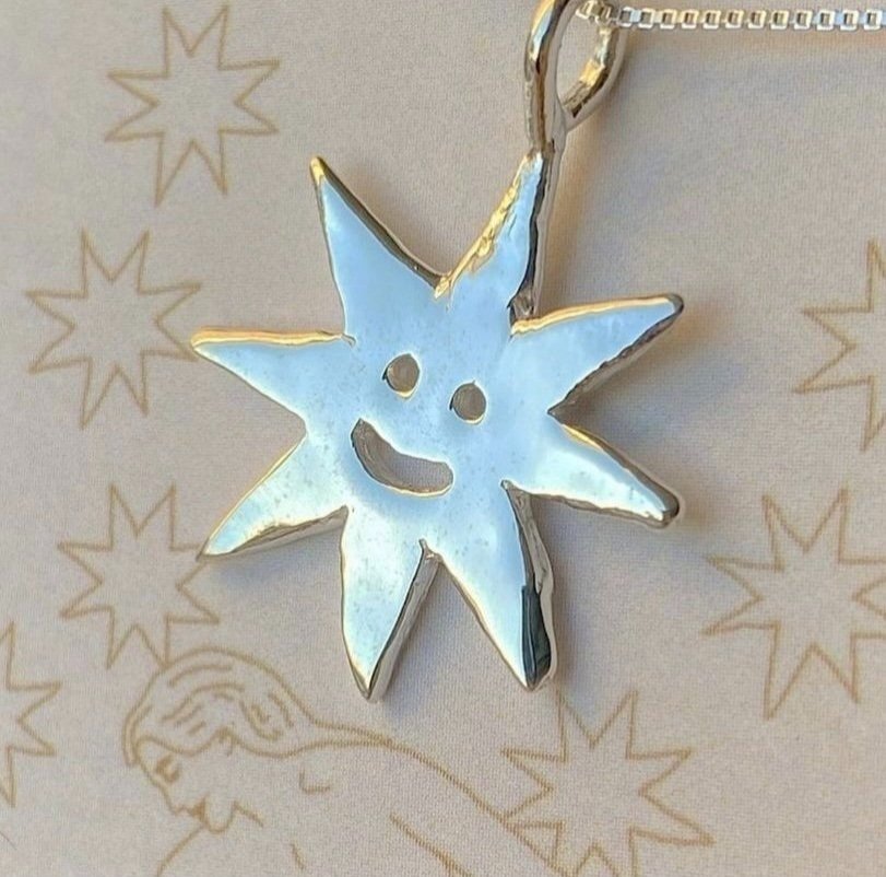 L'étoile Necklace